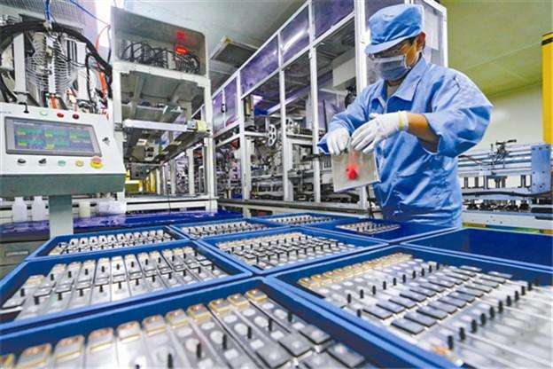 擬投資15億元建設(shè)硅碳負(fù)極、添加劑等鋰電材料項(xiàng)目